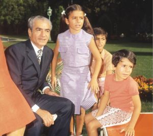 Pahlavi-family.jpg